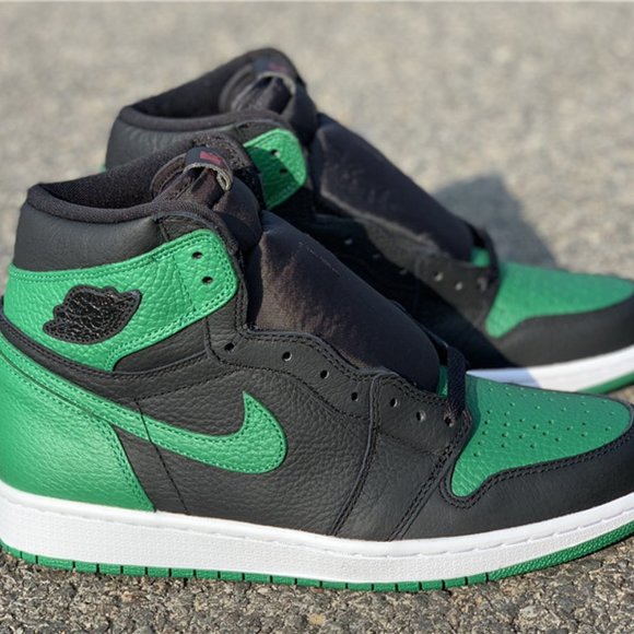 Used Nike Air Jordan 1 Celtics MID HIGH-